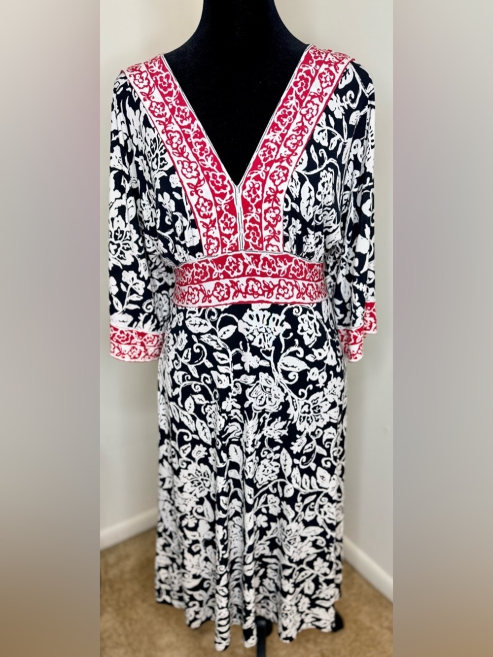 Y2K Donna Morgan black and white floral V neck dress 3/4 sleeves lightweight 8